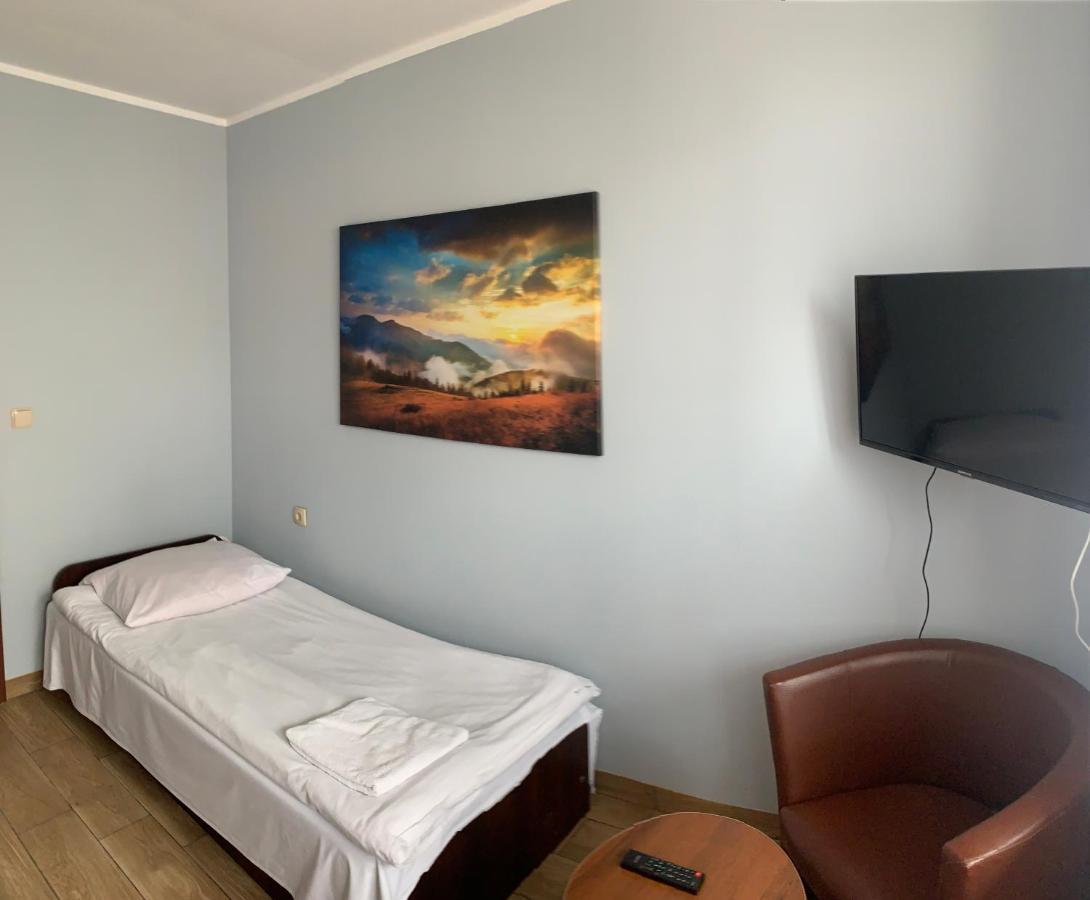 Noclegi Ciesiul Orneta Exteriör bild